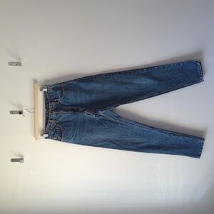 Vintage 90's Levi's 550 Medium Wash High Rise Slim Tapered Mom Jeans, Size 26